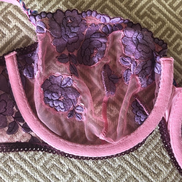 Victoria’s Secret underwire bra - Picture 4 of 10